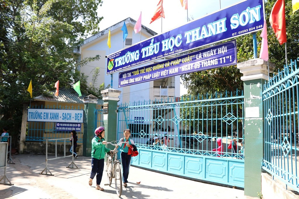 Tổ chức hội thảo giới thiệu sách cho hàng trăm giáo viên giữa mùa dịch Covid - 19 ảnh 1