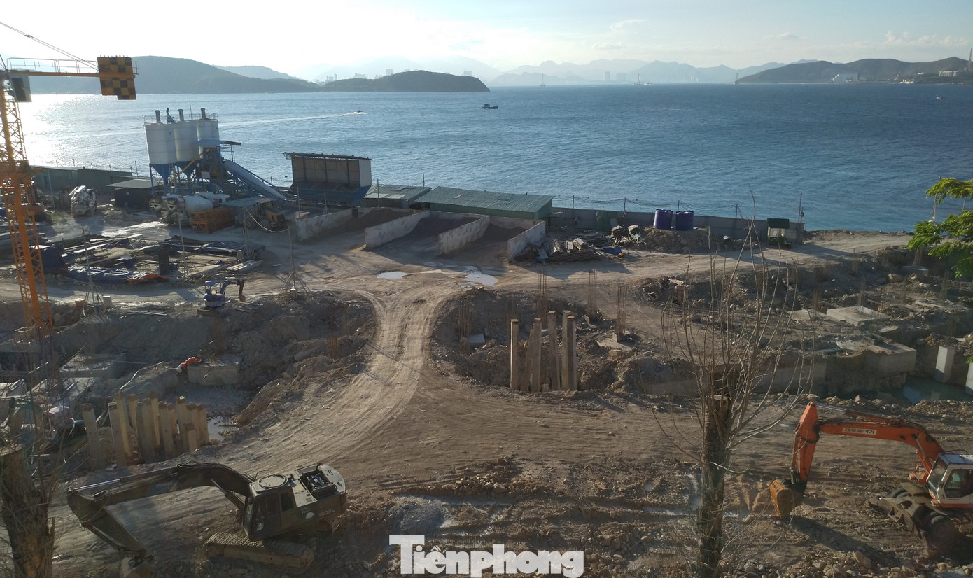 Yêu cầu xử lý đơn vị cho xây 'chui' nhà hàng trên đảo Hòn Tằm ảnh 1