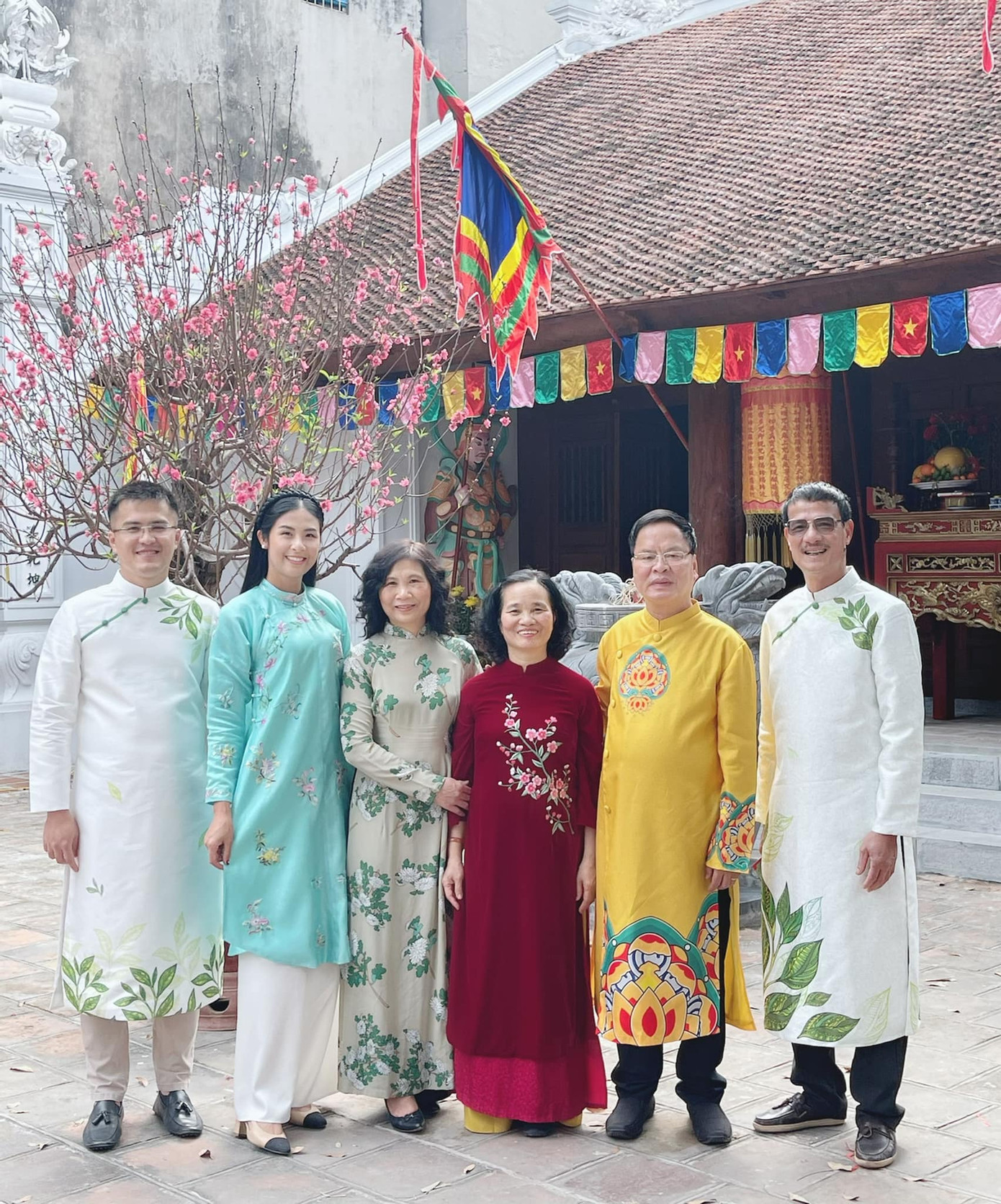 Ngọc Hân kể chuyện tình một thập kỷ đẹp như ngôn tình với bạn trai trong ngày Valentine ảnh 4