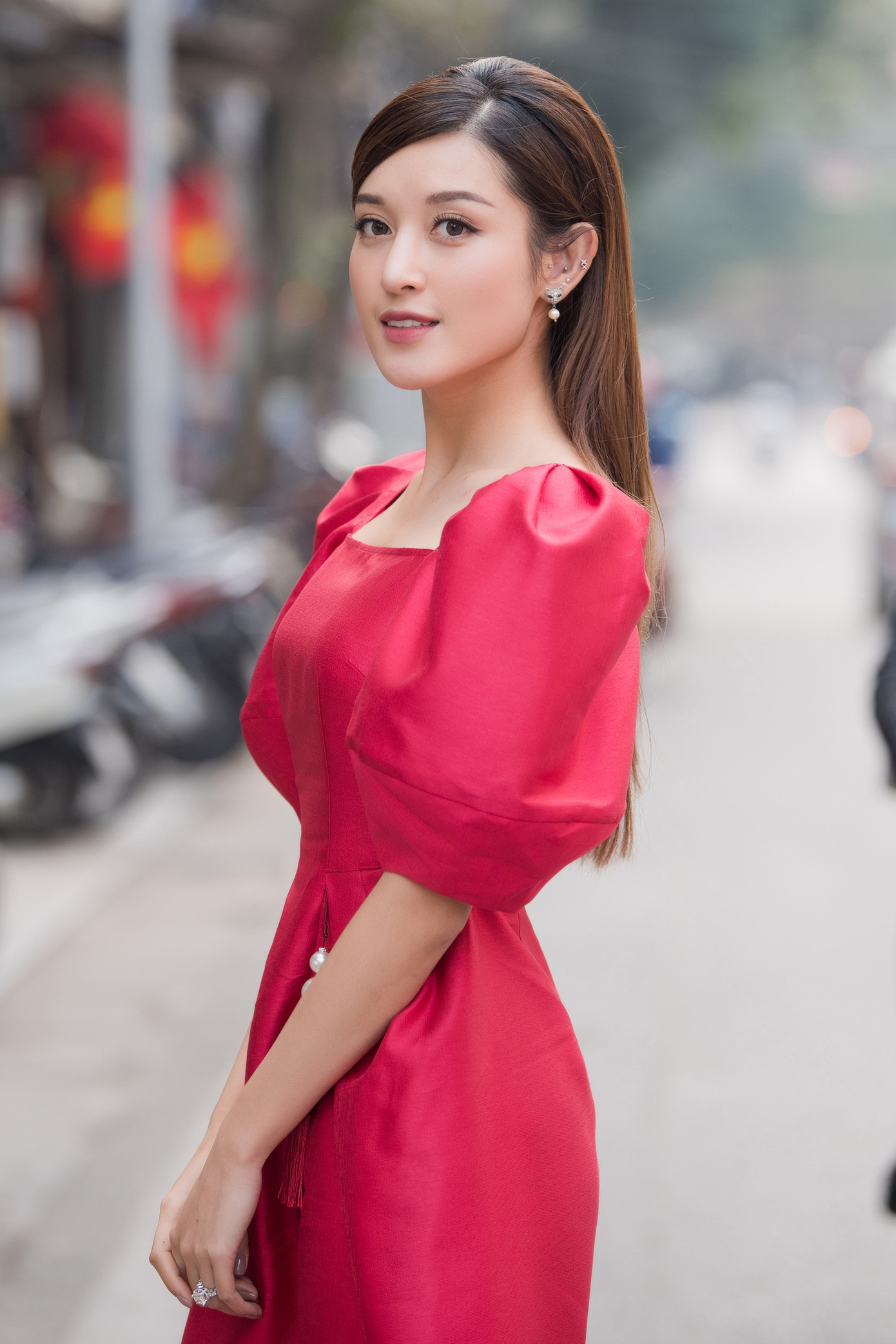 Huyền My chia sẻ về chuyện tình cảm ngày Valentine: Sẽ không yêu người trong giới showbiz! ảnh 4