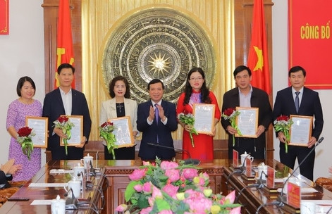 Điều động, bổ nhiệm nhân sự chủ chốt 5 địa phương ảnh 3