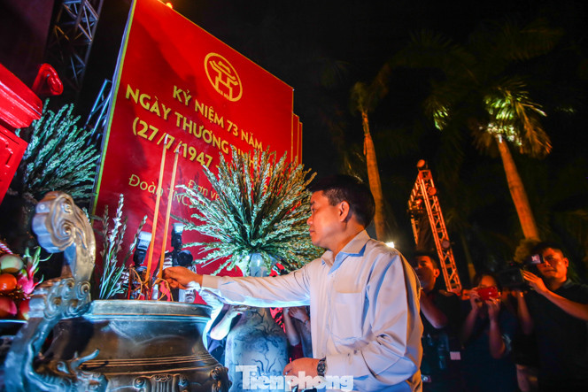 Bí thư Thành ủy Hà Nội thắp hương tri ân các anh hùng liệt sĩ ảnh 2