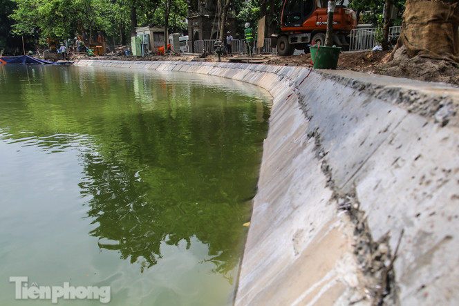 Cận cảnh 3 mũi thi công ngày đêm chỉnh trang, kè hồ Hoàn Kiếm ảnh 19