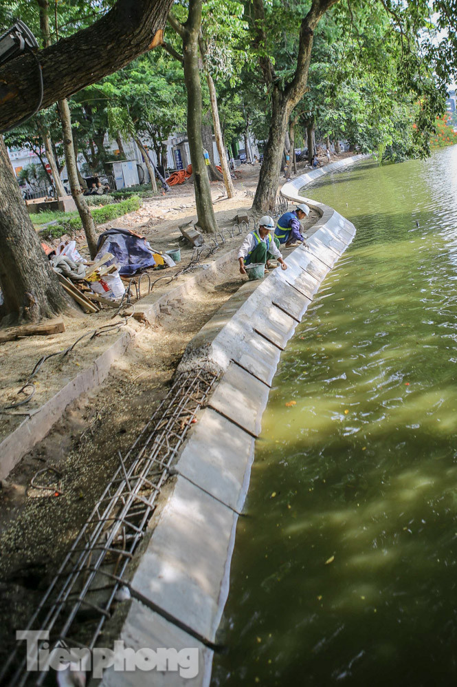 Hợp 3 mũi thi công, kè hồ Hoàn Kiếm chuẩn bị 'về đích' ảnh 13