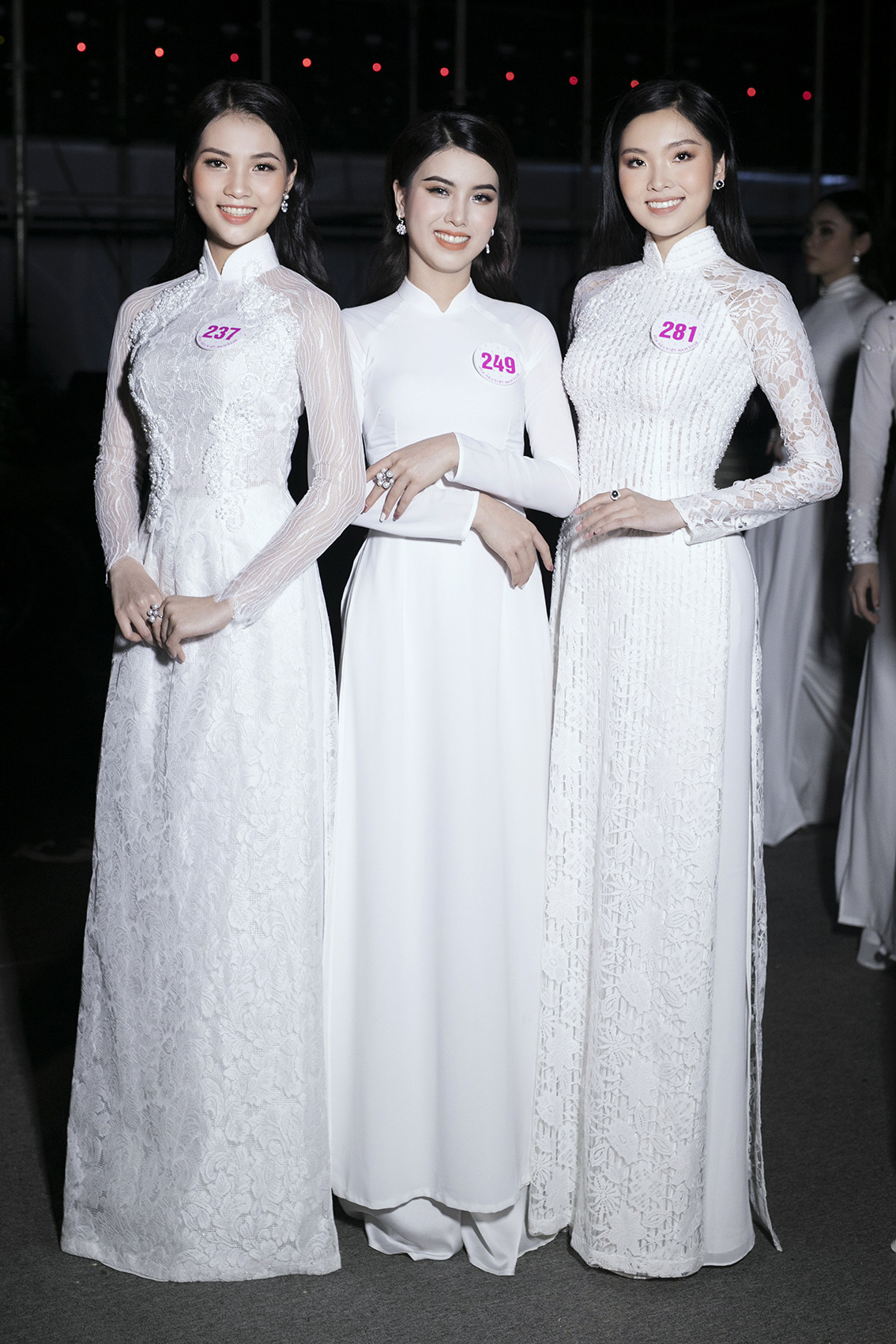 Dàn thí sinh xinh đẹp của Hoa hậu Việt Nam 2020 đọ thần thái 'đỉnh cao' trong hậu trường ảnh 6