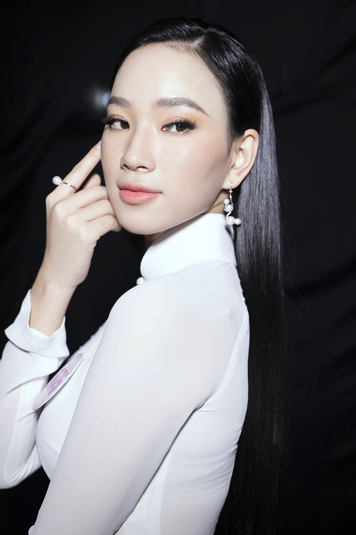 Dàn thí sinh xinh đẹp của Hoa hậu Việt Nam 2020 đọ thần thái 'đỉnh cao' trong hậu trường ảnh 7