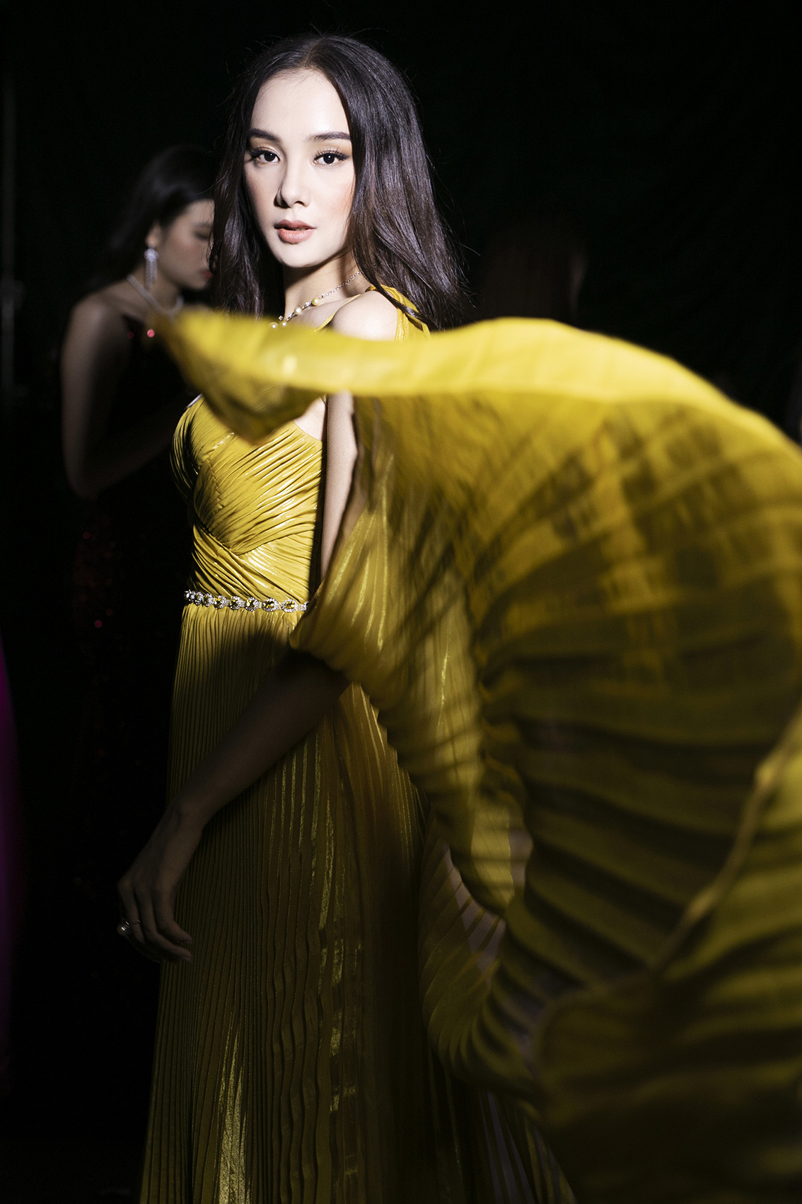 Dàn thí sinh xinh đẹp của Hoa hậu Việt Nam 2020 đọ thần thái 'đỉnh cao' trong hậu trường ảnh 14