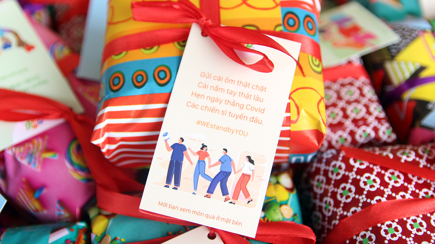 Tặng Đà Nẵng dụng cụ bảo hộ y tế, khẩu trang chống dịch COVID-19 ảnh 1