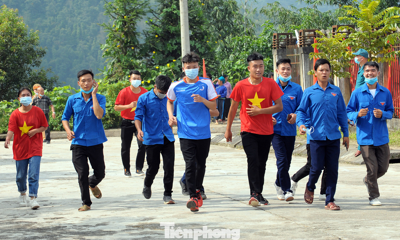 Tuổi trẻ Hà Giang sải bước gây quỹ vì cộng đồng trên cung đường biên giới ảnh 6