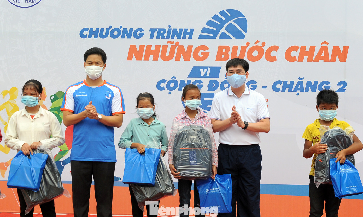 Tuổi trẻ Hà Giang sải bước gây quỹ vì cộng đồng trên cung đường biên giới ảnh 13