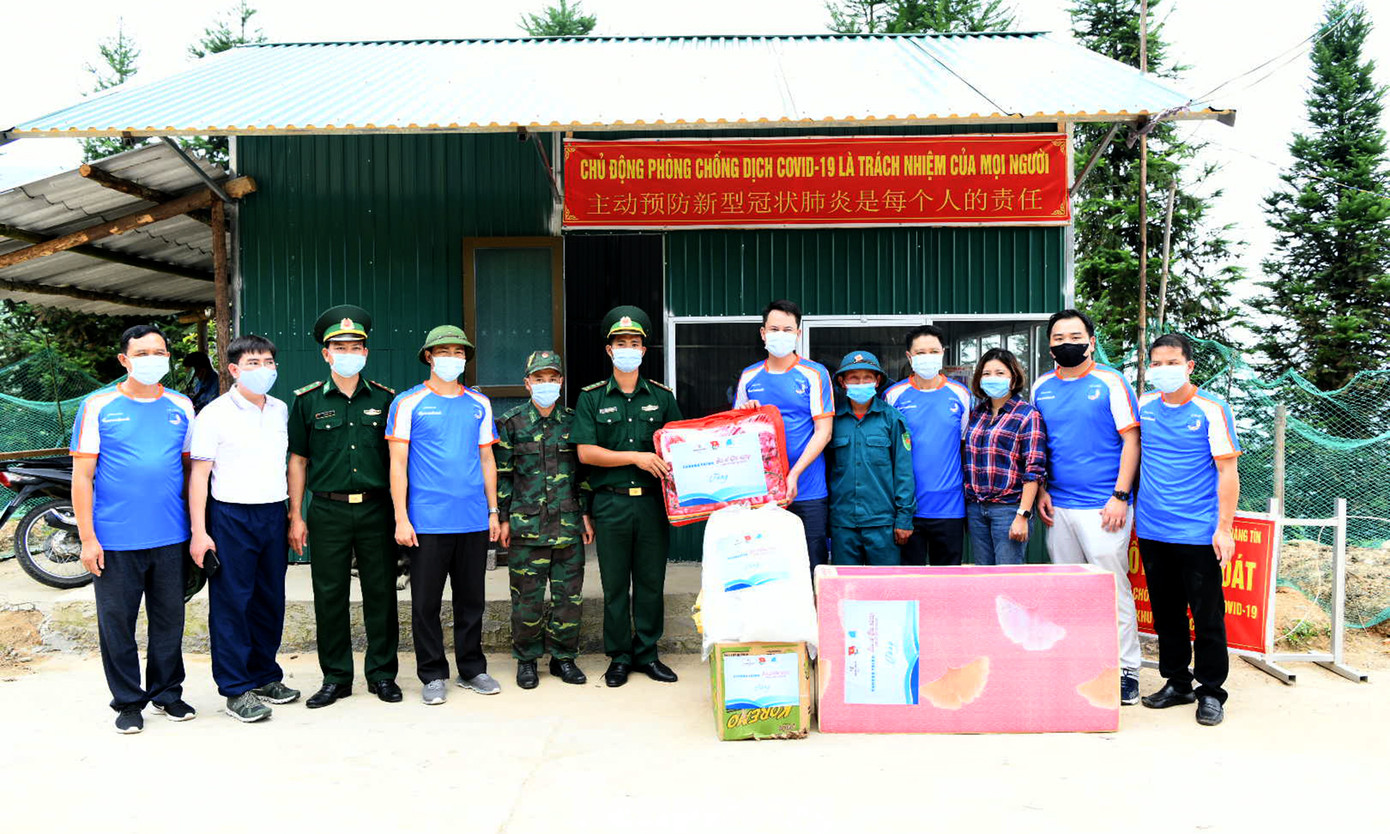 Tuổi trẻ Hà Giang sải bước gây quỹ vì cộng đồng trên cung đường biên giới ảnh 14