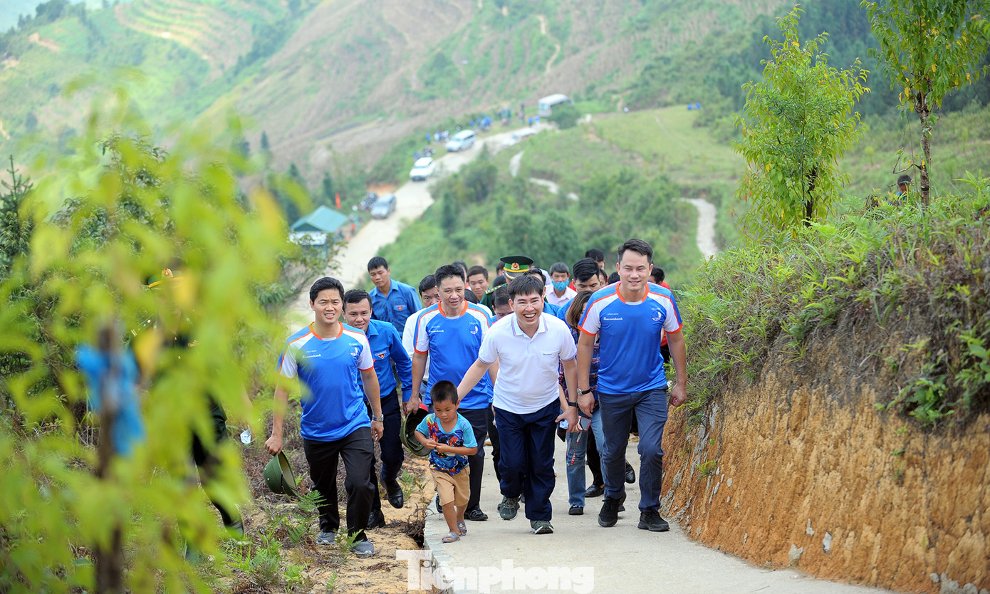 Tuổi trẻ Hà Giang sải bước gây quỹ vì cộng đồng trên cung đường biên giới ảnh 9