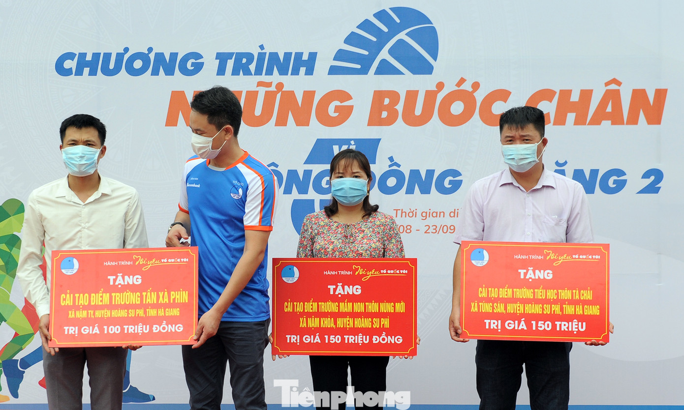 Tuổi trẻ Hà Giang sải bước gây quỹ vì cộng đồng trên cung đường biên giới ảnh 12