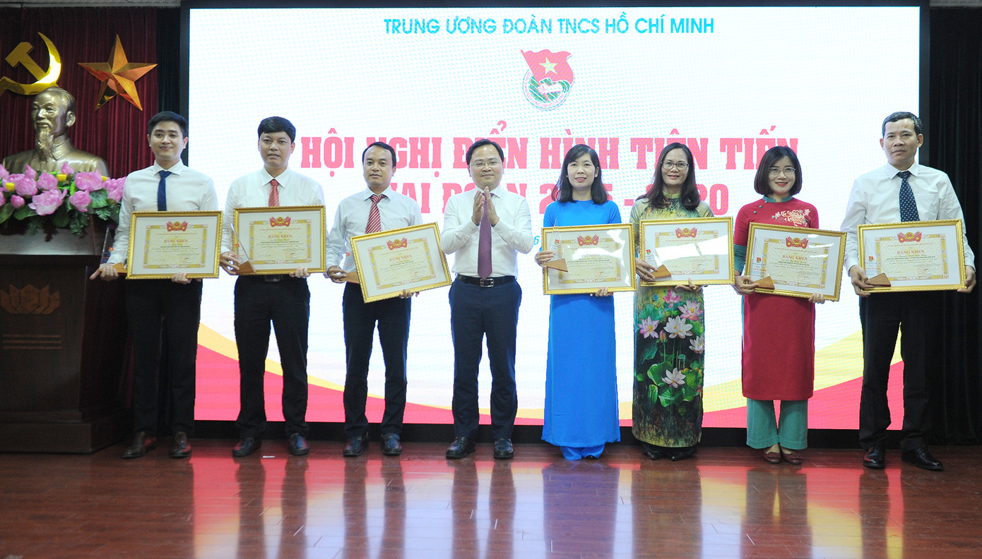 Vinh danh 9 tập thể, 14 cá nhân điển hình thi đua yêu nước ảnh 6