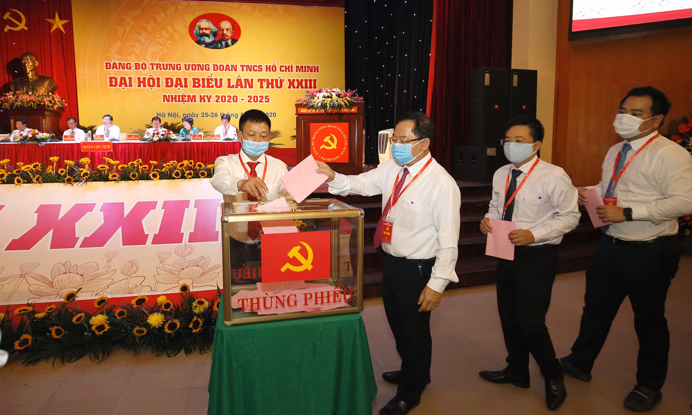 Bầu 25 đồng chí vào Ban Chấp hành Đảng bộ T.Ư Đoàn nhiệm kỳ 2020 - 2025 ảnh 9