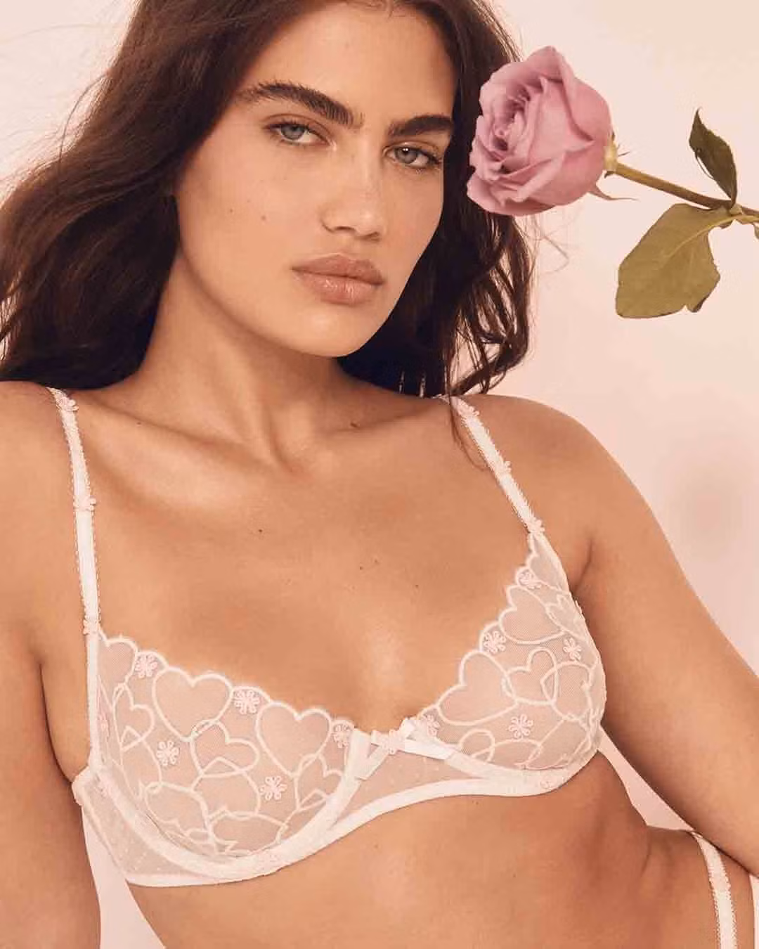 Victoria's Secret tung nội y Valentine với dàn mẫu xinh như mộng ảnh 11