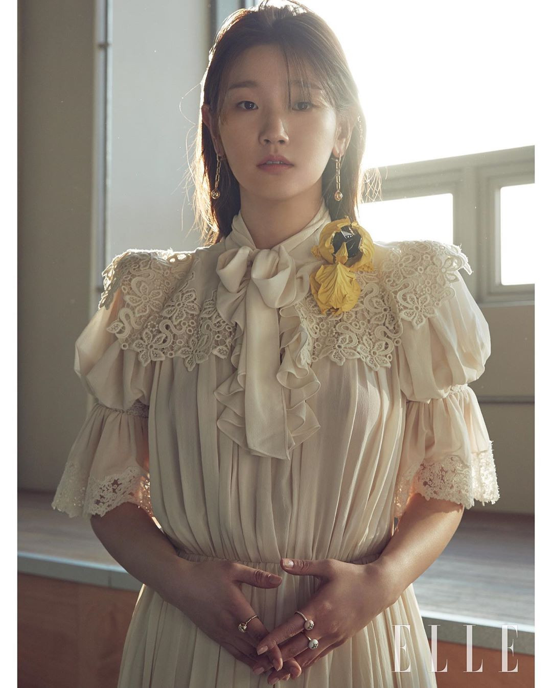 Sắc vóc gợi cảm của 'nữ chính lừa đảo phim Ký sinh trùng' ảnh 10