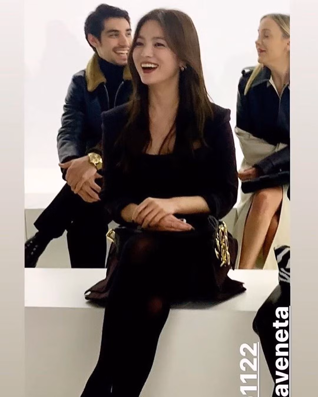 Song Hye Kyo 'tóc nâu môi trầm' sang chảnh ở Milan ảnh 5