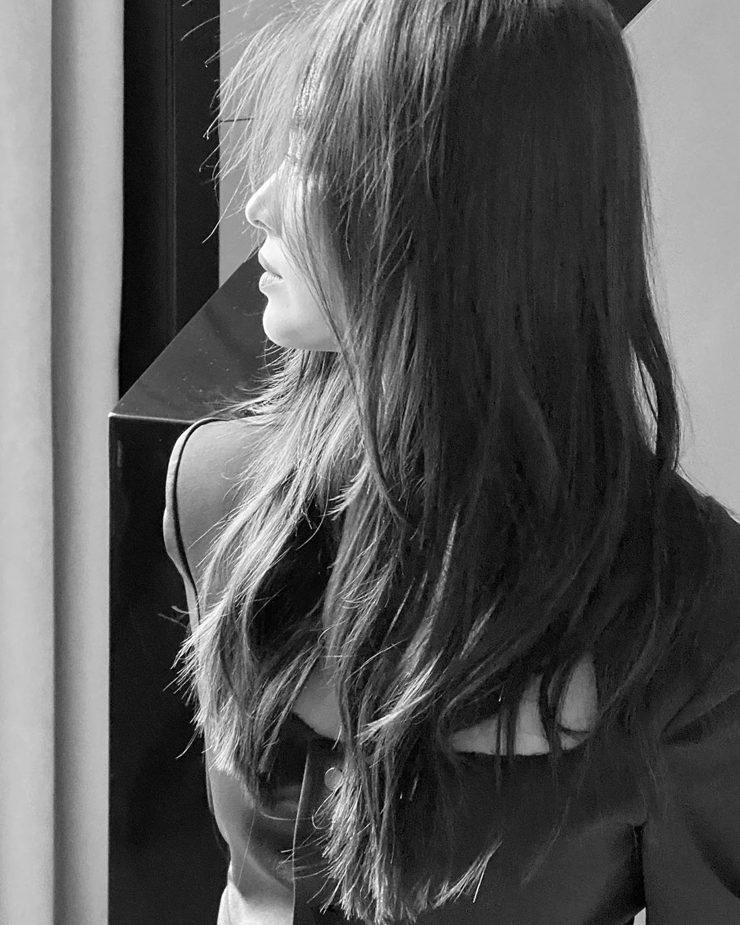 Song Hye Kyo 'tóc nâu môi trầm' sang chảnh ở Milan ảnh 6