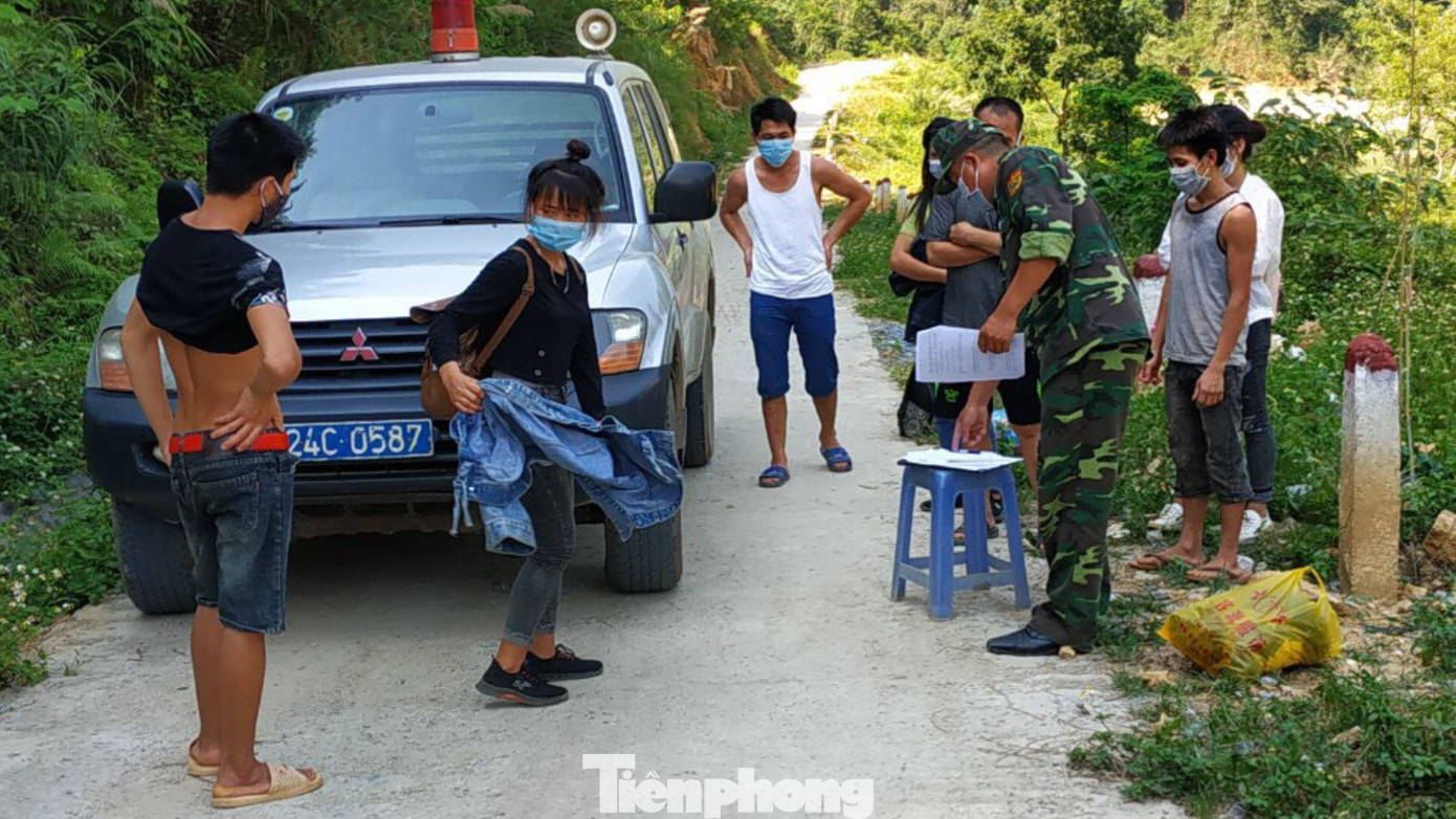 Biên phòng Lào Cai liên tiếp bắt giữ đối tượng nhập cảnh trái phép ảnh 7