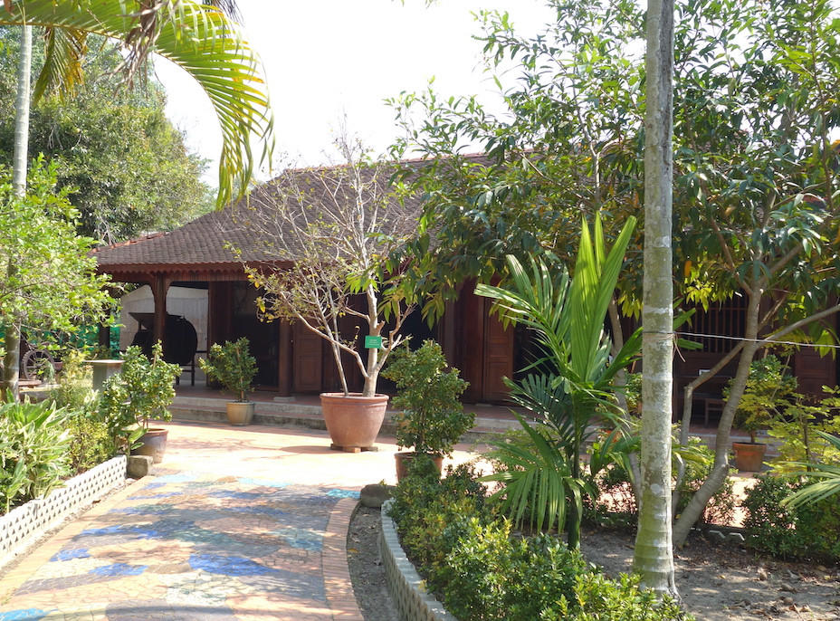 Độc đáo căn nhà truyền thống của đồng bằng Bắc bộ ở TP.HCM ảnh 2