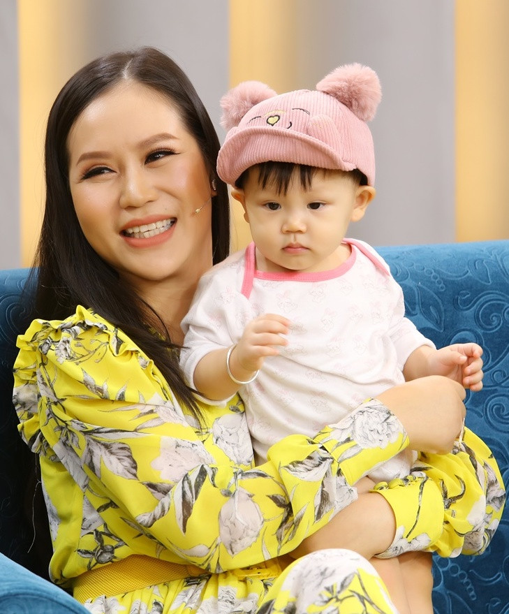 Ca sĩ Hồng Mơ chia sẻ lí do lấy chồng sau chuỗi ngày tôn thờ chủ nghĩa độc thân ảnh 3