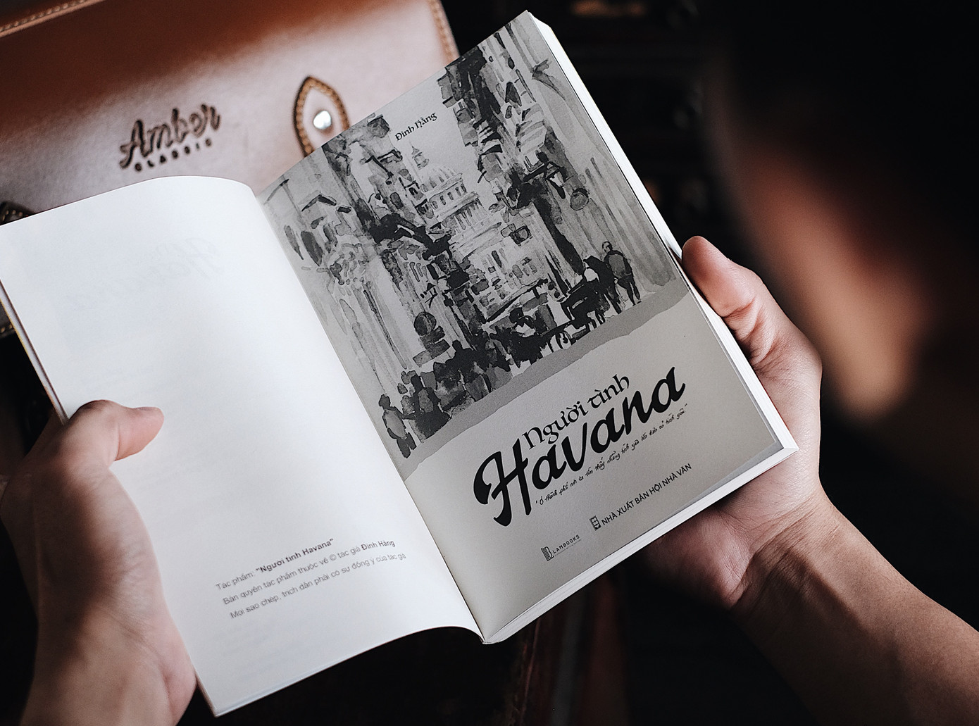 Blogger Đinh Hằng: Từ 'Quá trẻ để chết' trên đất Mỹ cho tới làm 'Người tình Habana' ảnh 1