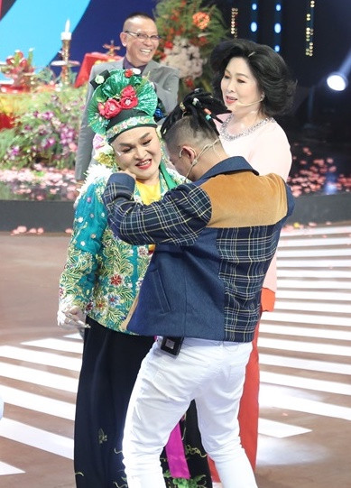 Nghệ sĩ Xuân Hinh bật khóc nhớ về thời gian cơ cực nhất của cuộc đời ảnh 2