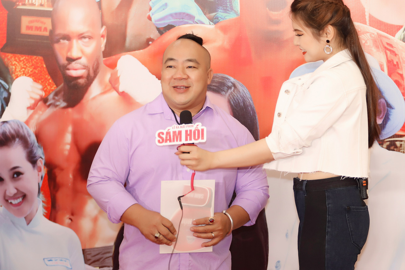 Quyền Linh đưa con gái xinh đẹp như minh tinh đi dự ra mắt phim ảnh 5