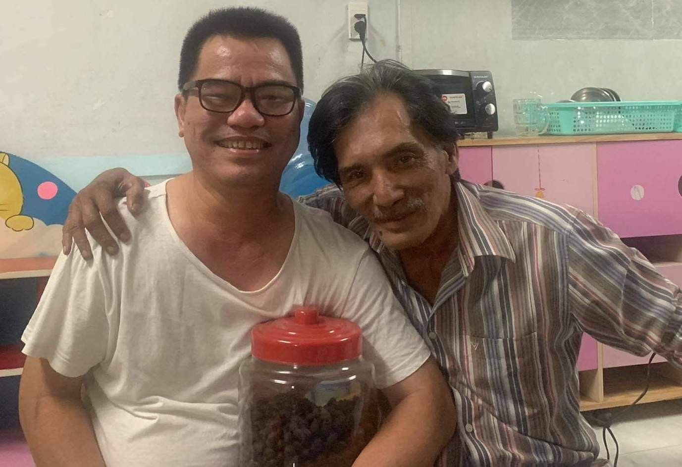 Cuộc sống khó khăn của Thương Tín thời dịch ảnh 1