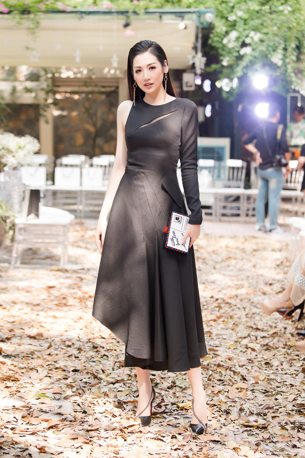 Á hậu Hoàng Anh khoe bụng bầu 7 tháng, hội ngộ dàn Hoa hậu đình đám ảnh 7