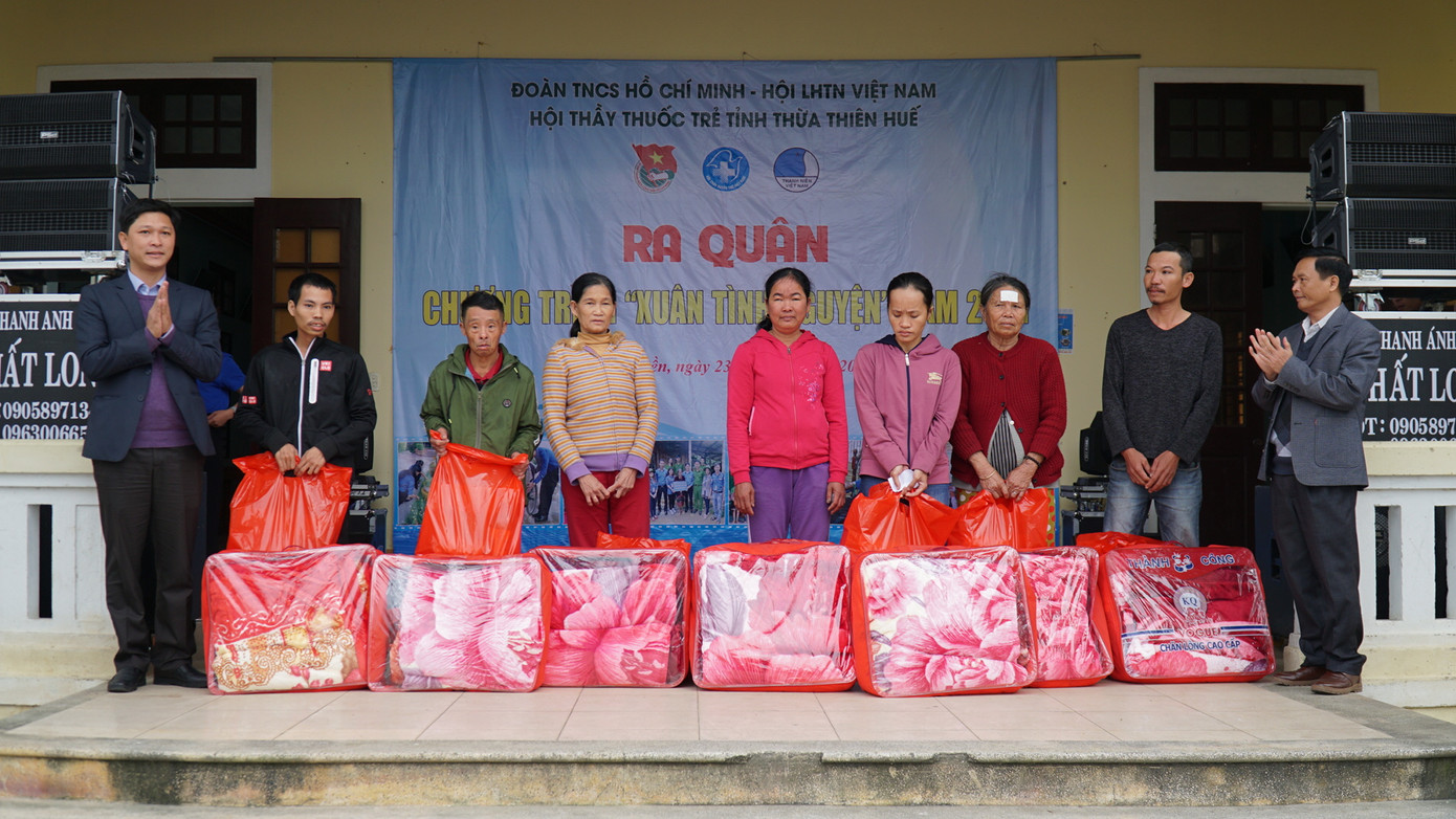 Mang Tết ấm đến thanh niên công nhân, người nghèo ảnh 12