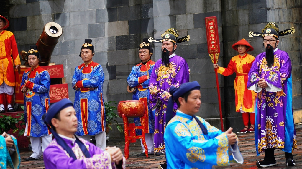 Đến Huế trải nghiệm lễ ban lịch triều Nguyễn có từ Tết Tân Sửu 180 năm trước ảnh 14