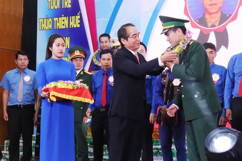 Tuyên dương đảng viên trẻ xuất sắc tỉnh Thừa Thiên Huế năm 2020 ảnh 11