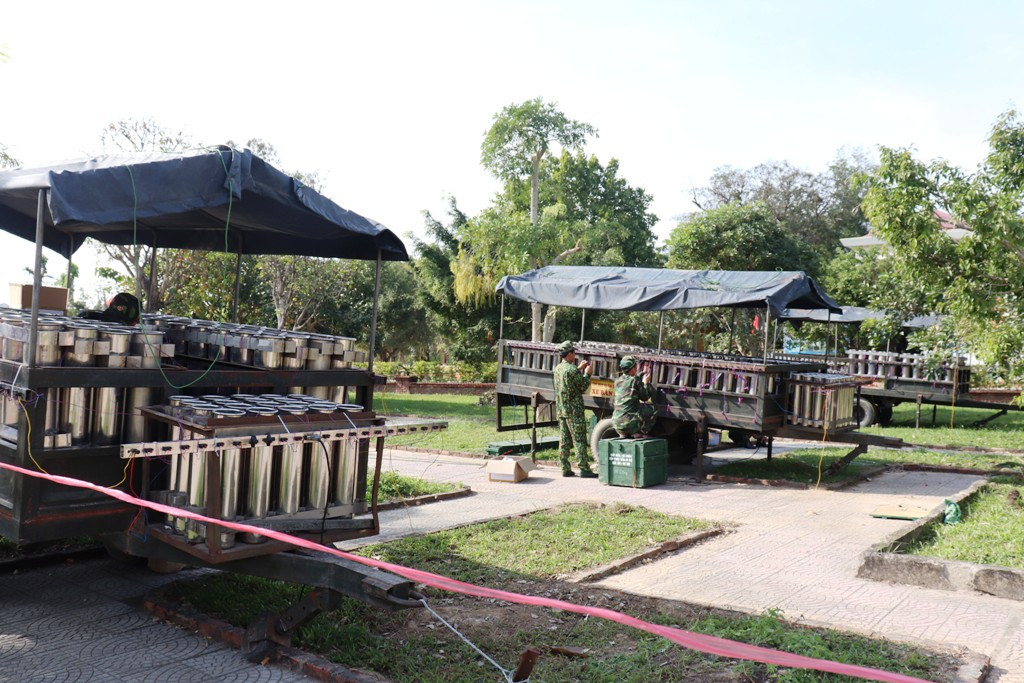 Tận mục ‘trận địa' pháo hoa tại di tích Cầu Ngói Thanh Toàn ảnh 6