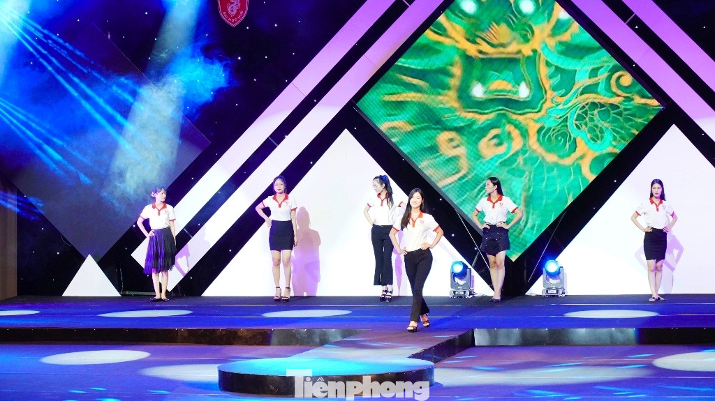 Nhà hát 1.000 chỗ độc đáo, sang trọng và hoành tráng bậc nhất xứ Huế ảnh 15