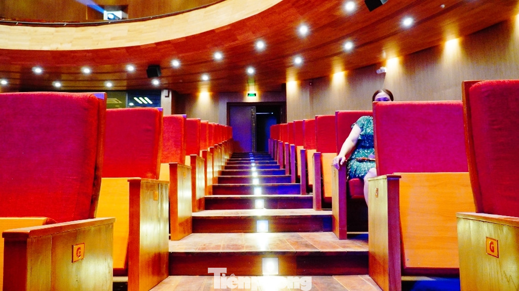 Nhà hát 1.000 chỗ độc đáo, sang trọng và hoành tráng bậc nhất xứ Huế ảnh 10