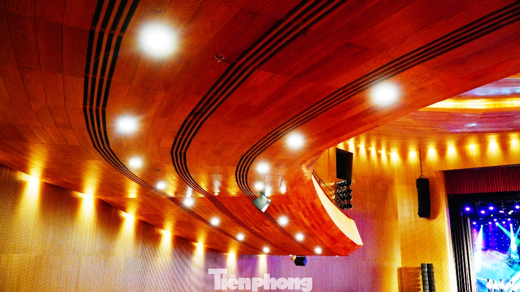 Nhà hát 1.000 chỗ độc đáo, sang trọng và hoành tráng bậc nhất xứ Huế ảnh 8