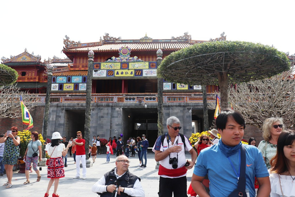 Vào Đại nội Huế trải nghiệm trò chơi Tết chốn Cung đình xưa ảnh 6