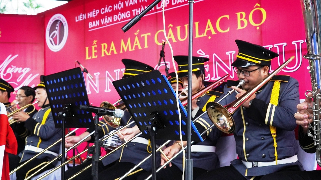 Huế: Lần đầu tiên, 40 nghệ sĩ ‘kèn Tây’ diễn Nhã nhạc Cung đình mừng năm mới ảnh 6