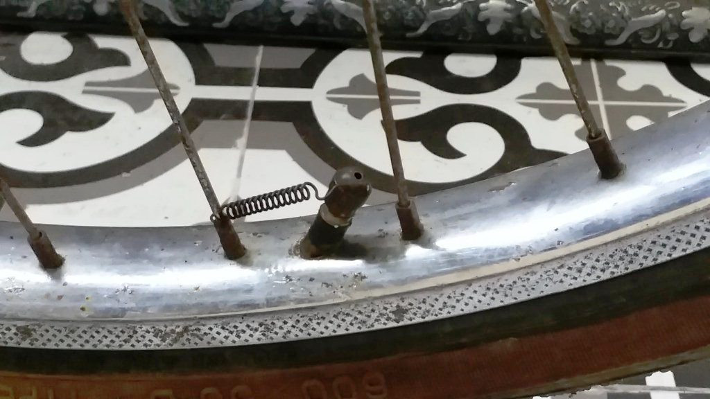 Ngắm bộ sưu tập Mobylette, VeloSoleX cổ hiếm gặp tại Huế ảnh 7