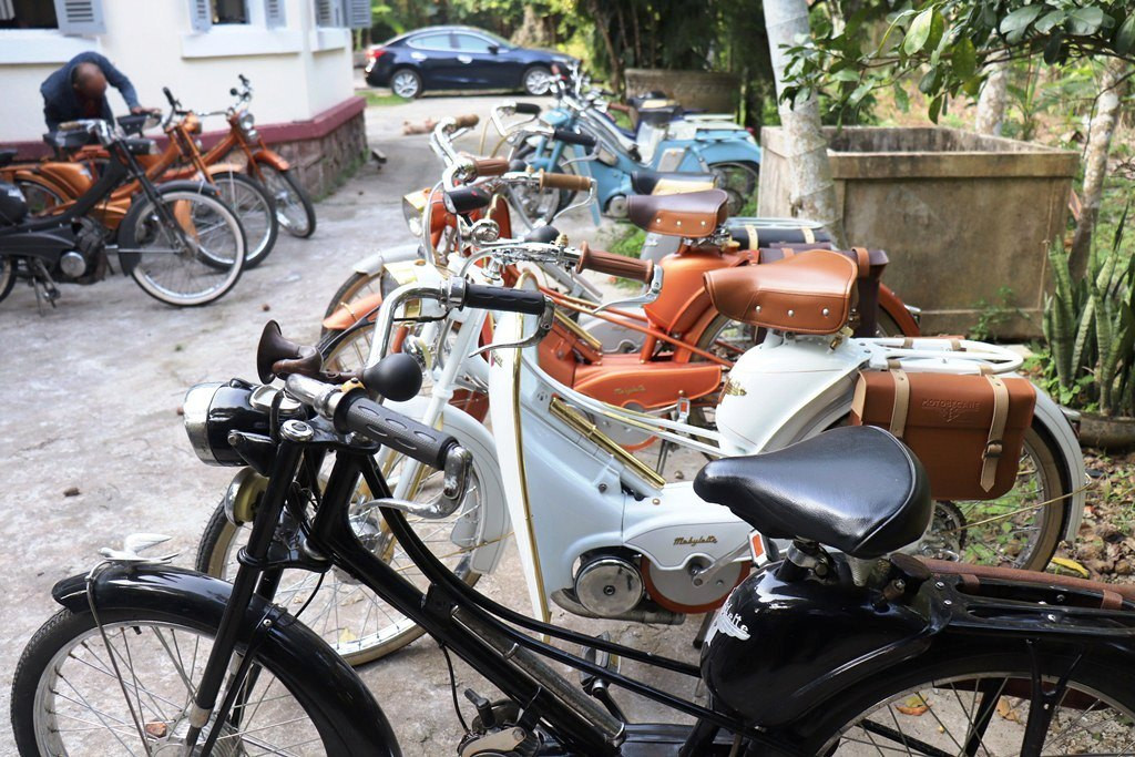Ngắm bộ sưu tập Mobylette, VeloSoleX cổ hiếm gặp tại Huế ảnh 1