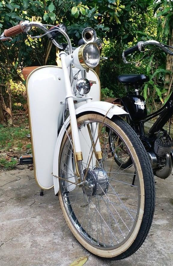 Ngắm bộ sưu tập Mobylette, VeloSoleX cổ hiếm gặp tại Huế ảnh 18
