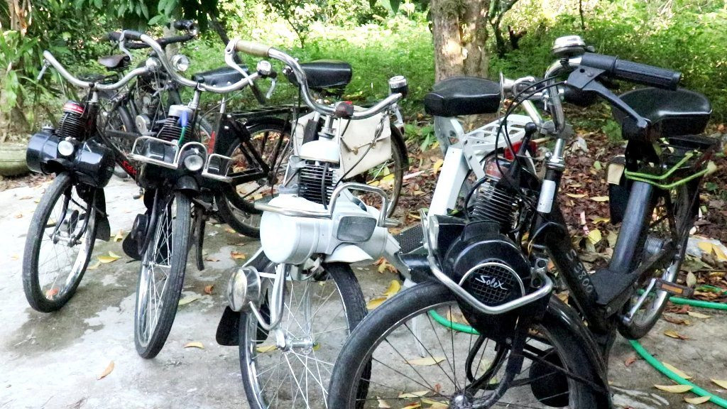 Ngắm bộ sưu tập Mobylette, VeloSoleX cổ hiếm gặp tại Huế ảnh 24