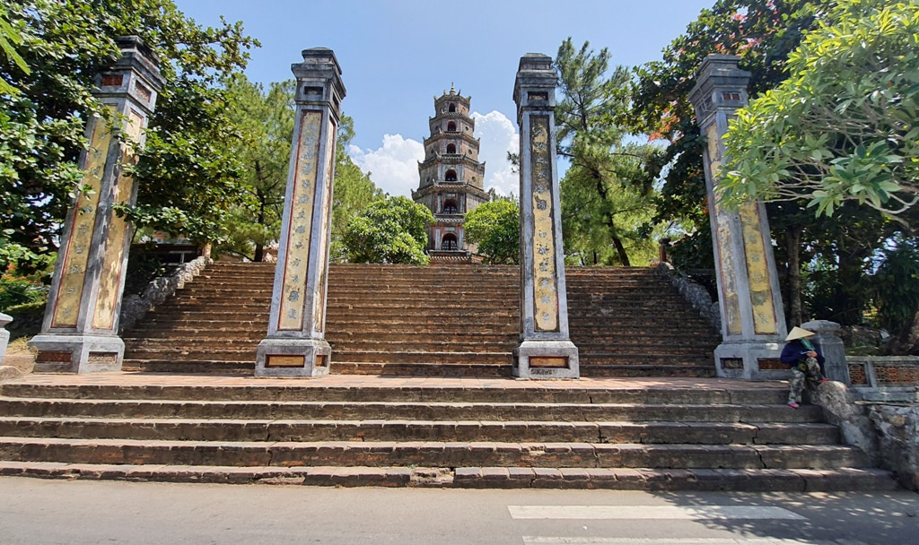 Huế khác lạ ngày đầu giãn cách xã hội chống COVID-19 ảnh 6