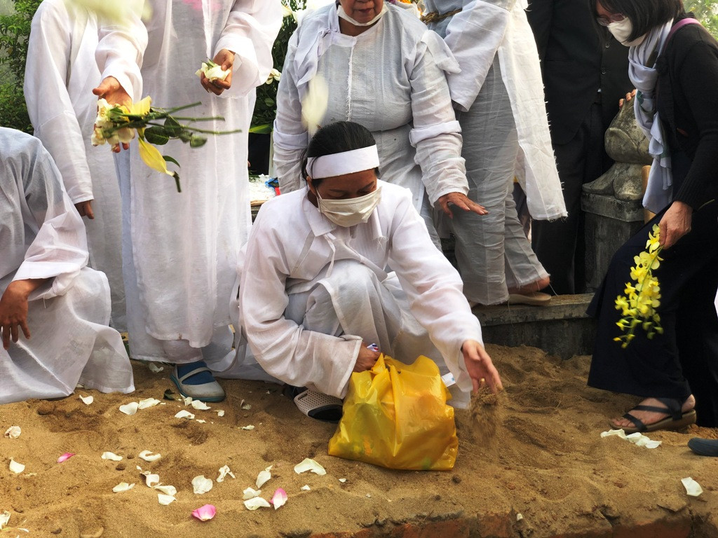 Xúc động tang lễ ‘cung nữ đặc biệt’ triều Nguyễn ảnh 16