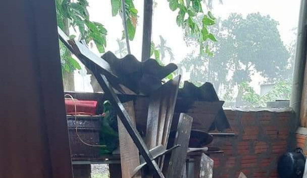 Thừa Thiên Huế: Huyện miền núi Nam Đông tan hoang sau bão số 9 ảnh 11