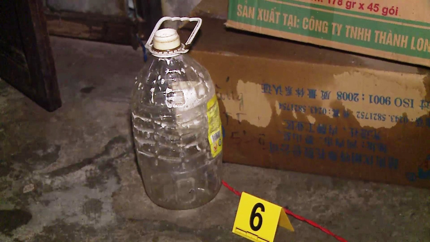 Hiện trường kinh hoàng vụ cha tẩm xăng thiêu sống 2 con khiến 3 người tử vong ảnh 4