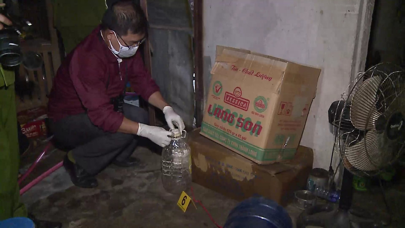 Hiện trường kinh hoàng vụ cha tẩm xăng thiêu sống 2 con khiến 3 người tử vong ảnh 6