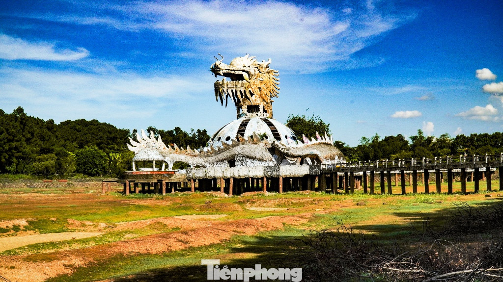 Công viên nước ‘kinh dị’ tại Huế từng lên báo Mỹ lại khô kiệt khác thường ảnh 15